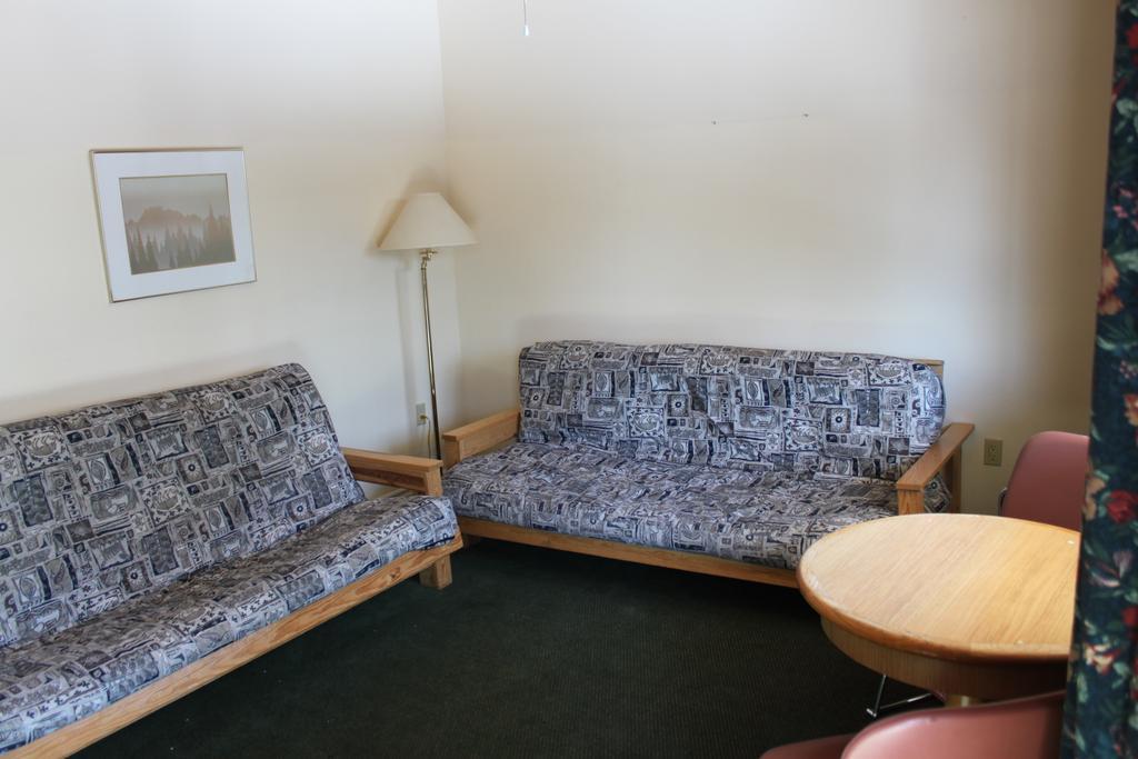 Riverview Lodge Уасага Бийч Стая снимка