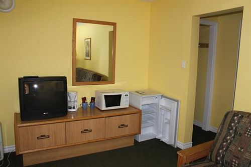 Riverview Lodge Уасага Бийч Екстериор снимка